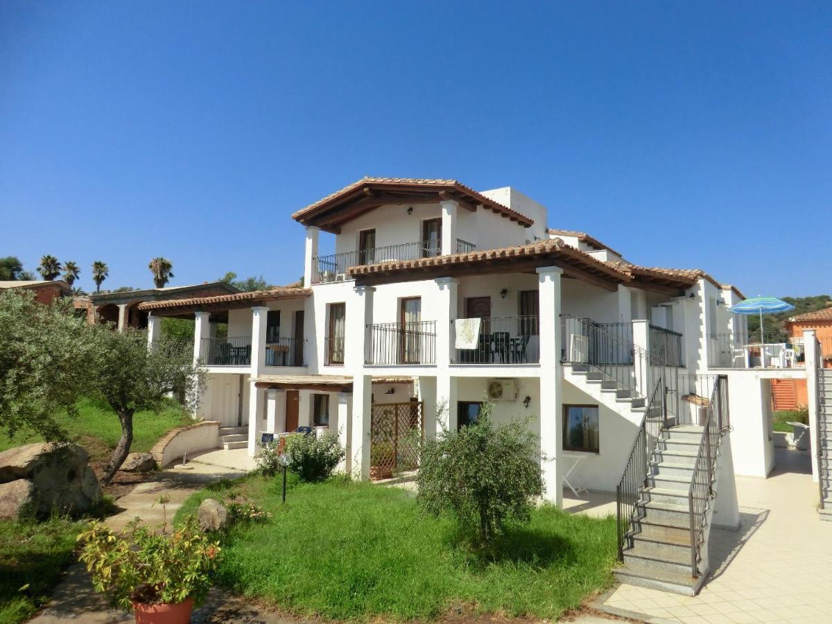 Апартаменти Bilocale Vista Mare 11A Барі-Сардо Екстер'єр фото